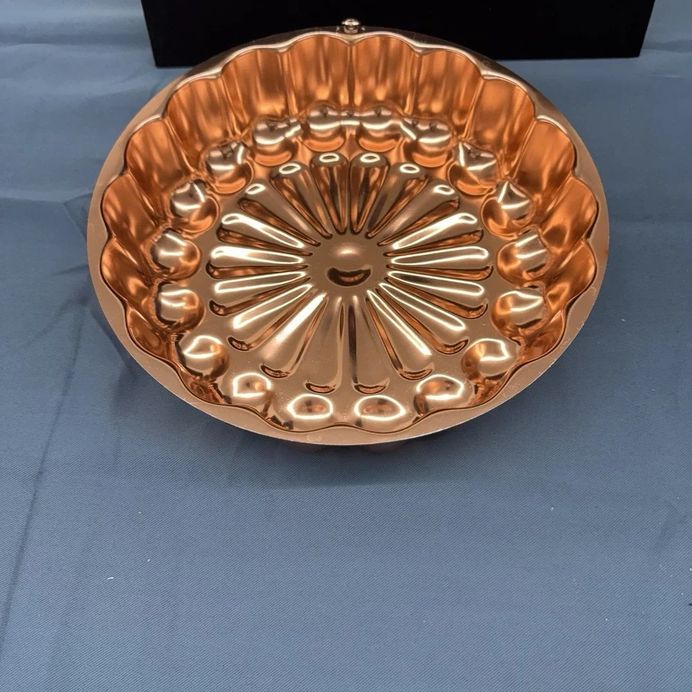 Vintage Copper Jello Mold Retro Kitchen Decor Round 11.25